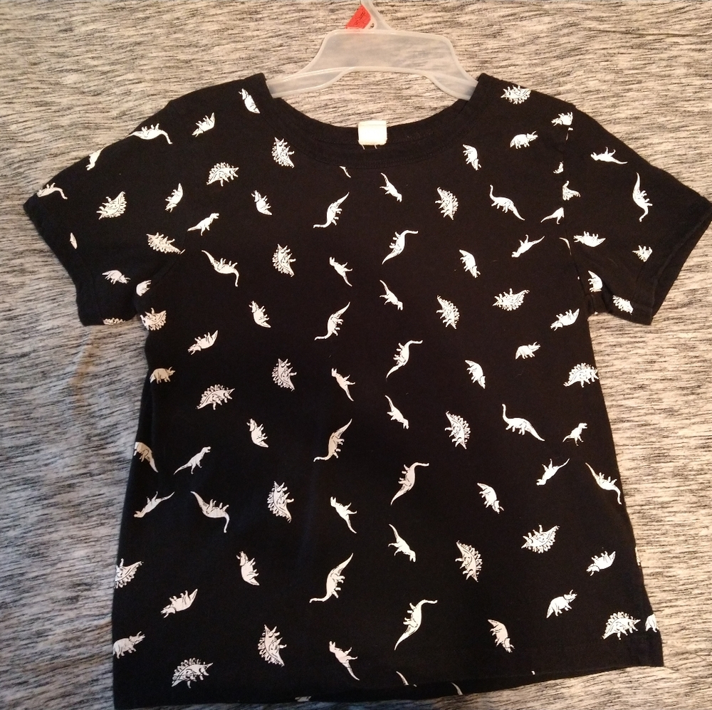 Two small shirts - Picture 2 of 2
